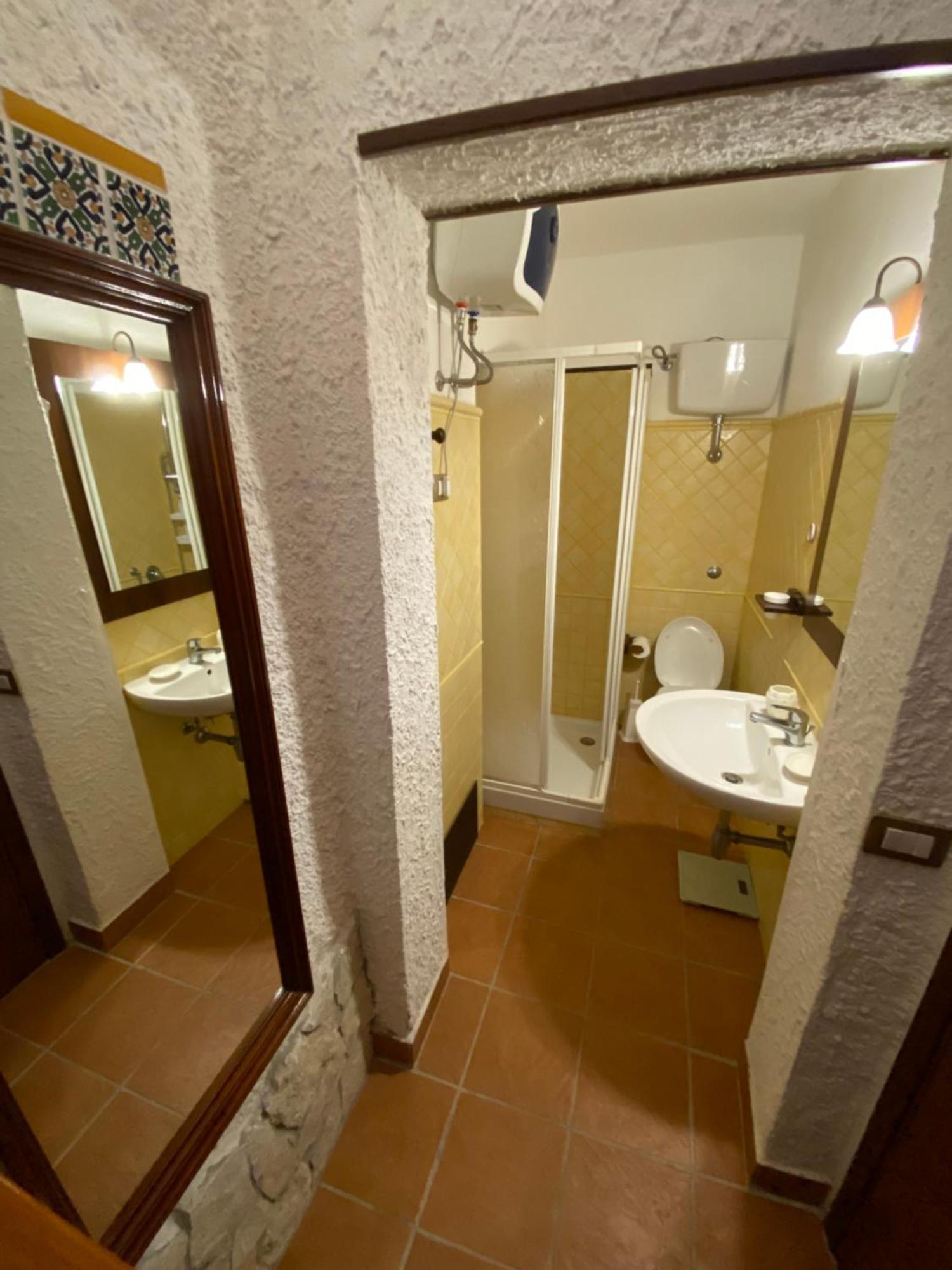 Beautifulhousebybeach Solanas  Luaran gambar